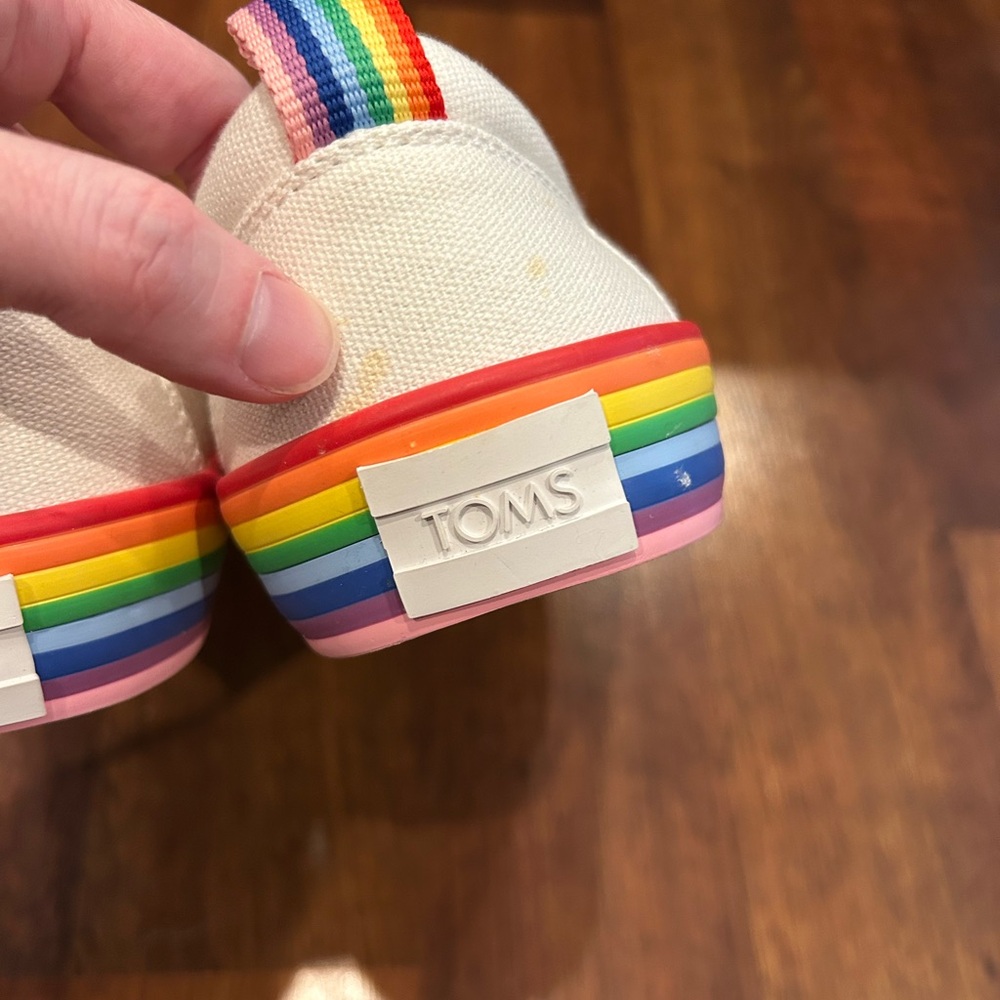Toms Alpargata Fenix Rainbow Sneakers Shoes LGBTQ+ Cream Women’s 9 Pride - Picture 4 of 7